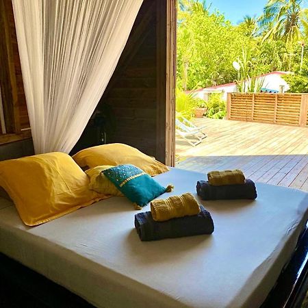 Charmant Bungalow Tout Confort Climatise - Terrasse Et Acces Plage ! Deshaies Εξωτερικό φωτογραφία